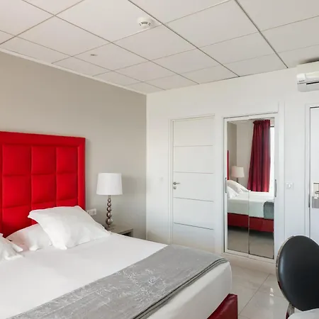 Otel Les Roches Blanches 3*