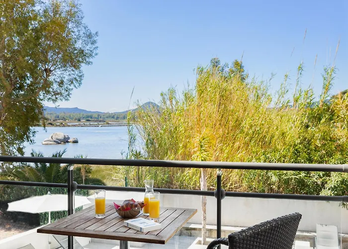 罗切布兰切酒店 酒店 3*