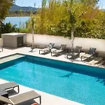 Les Roches Blanches Hotel 3*