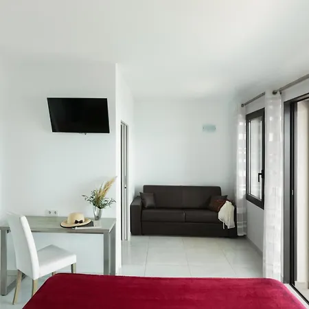 Ξενοδοχείο Les Roches Blanches 3*