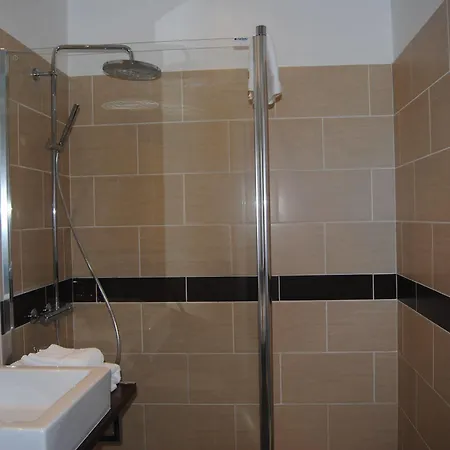 レ ロシュ ブランシュ 3*