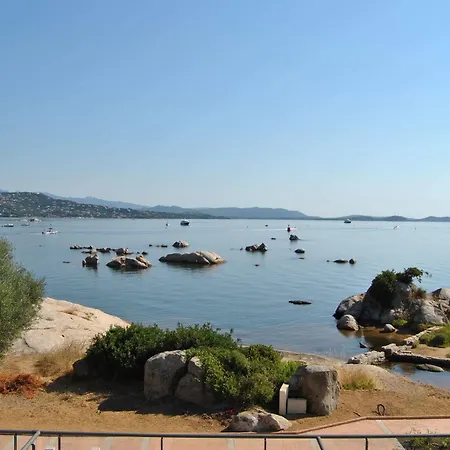 Les Roches Blanches 3*