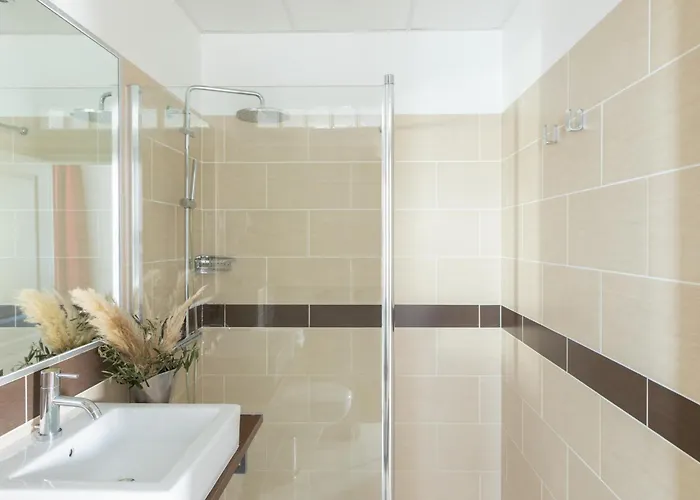 Les Roches Blanches Hotel