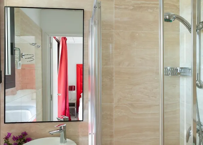 Les Roches Blanches 3*