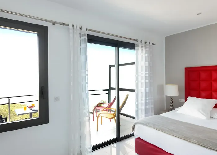 Hotel Les Roches Blanches 3*